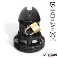 LateToBed Chastity penisrengas lyhyt (Musta), kuva 4