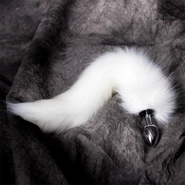 LateToBed Metal Butt Plug with Foxy Tail Velvet Touch 40 (White)