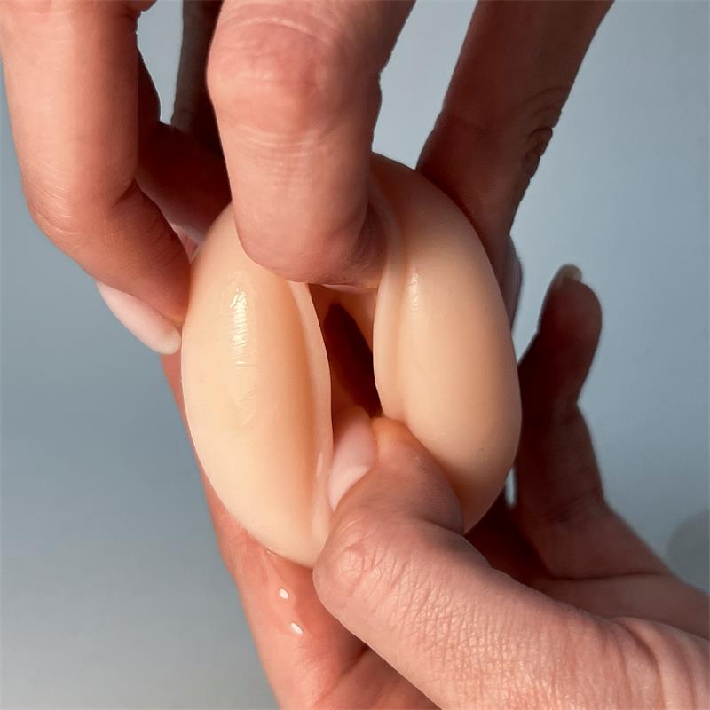 Mini Masturbator Vaginal Experience - Image 4